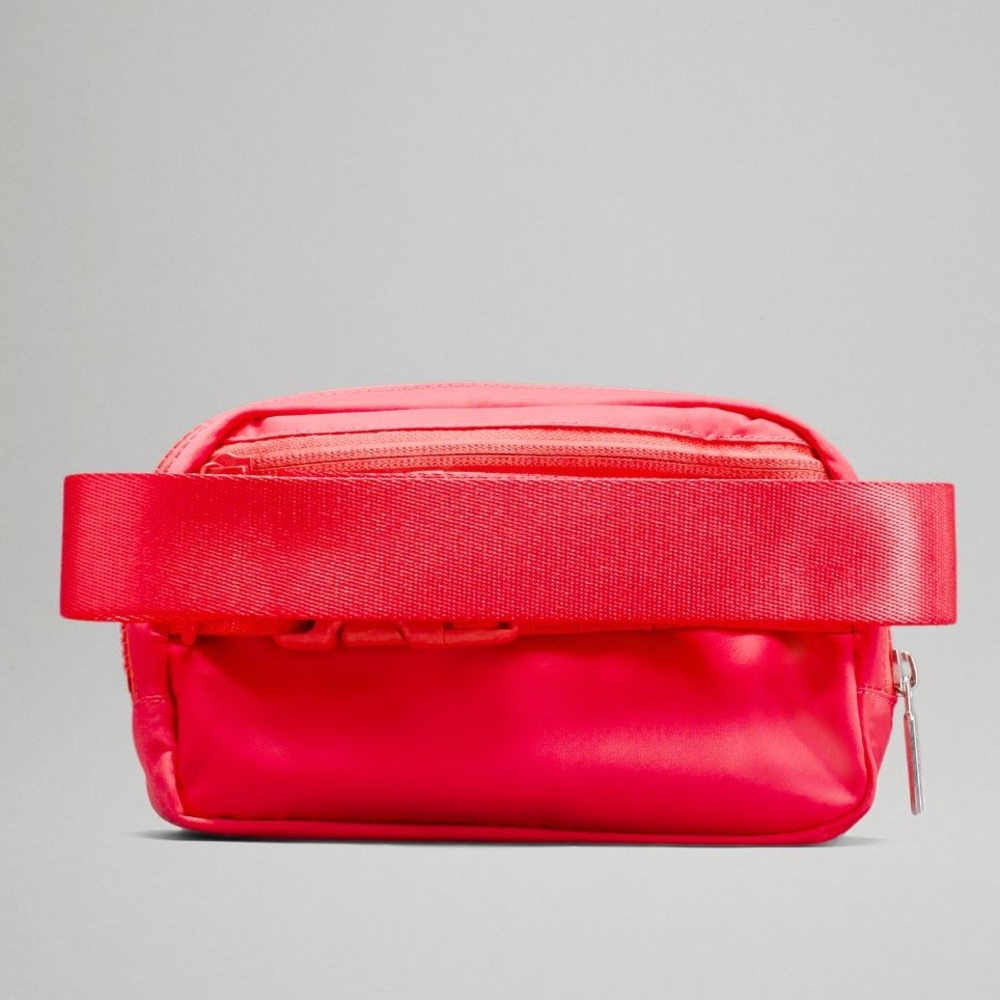 NWT Lululemon Belt Bag - Picture 8 of 16